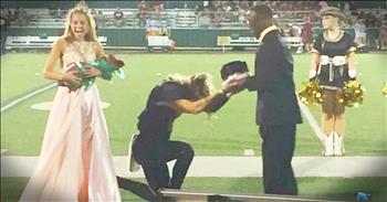 Max is the high school quarterback and a super nice guy. He was even recently named Homecoming King at his high school. Max was honored but knew that his friend K.L, who has Cerebral Palsy, truly deserved the crown. K.L. always makes everyone happy so after he was crowned, Max got on his knees to present the crown to K.L. And it's no wonder these photos are going viral!