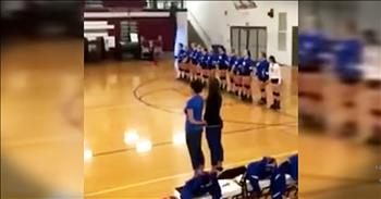 When the sound system went out at recent volleyball game in Michigan, the crowd banned together to finish singing The National Anthem. This amazing showcase of patriotism and sportsmanship is truly a moment you don't want to miss. 