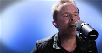 'Good Good Father' - Live Performance From Chris Tomlin