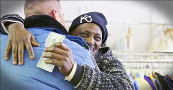 A wealthy businessman known as 'Secret Santa' decided to enlist the Kansas City police department to help spread some Christmas cheer. Officers were given cash to hand out all over town to those they thought could use the extra money. And when you see how this amazing act of kindness is touching hearts everywhere you'll be smiling so big. 