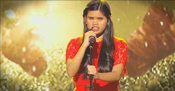 When Alienette Coldfire auditioned for France's Got Talent, the judges were not sure what to expect. But this blind singer stunned the entire crowd with her powerful vocals. What a treat to be able to hear this incredibly talented young lady!