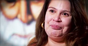 For years, Dafne Gutierrez has been losing her vision and two years ago she went completely blind. Doctors knew that pressure on her brain was the reason behind the blindness and sadly, they couldn't combat it. This heartbroken mom turned to prayer, asking God to give her vision to see her kids again. Miraculously, she was healed and her sight was restored. Doctors are stunned and can't explain her healing! But we know this was a miracle!