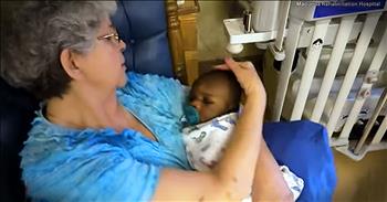 Some volunteers at the Madonna Rehabilitation Hospitals-Lincoln campus have a very special duty. These 'baby rockers' give much-needed comfort to babies who have had a rough start to life. These moments of closeness are so important for this precious babies and lets them know that they are never alone. What an amazing opportunity to give back in a unique way.