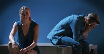 Siblings Derek and Julianne Hough know the pains of a broken home. Their parents divorced when they were just children and Derek and Julianne were separated and lived in different households. This heartbreaking performance on Dancing With The Stars showcases the raw emotion that children can feel during this time. What a powerful display of internal struggle. 