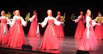These Russian folk dancers are so incredibly talented. Their unique style of dance is like nothing you will ever see, it looks like they are gliding! This must have taken years of practice and time to learn how to do. And this is truly mesmerizing. Wow I could watch them for hours on end.