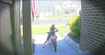 8-year-old Wyatt Warner says The Pledge Of Allegiance every single day at school. But his mother, Jami, was still shocked when a neighbor sent her a video of her son visiting a friend's house and stopping at the steps to pay respect to the flag. I'm so glad that he's honoring our country with this simple act and others are seeing this video.