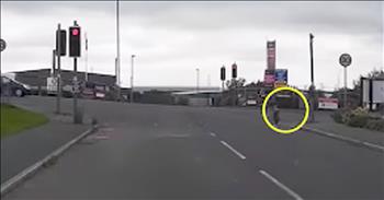 23-year-old Leanne Richards was shocked when she pulled up to an intersection and noticed a small toddler in the middle of the street. This terrifying moment was all caught on Leanne's dashcam. 

The little boy was wandering around the street with no parent in sight. Leanne feared for the child's life but just then, a kind stranger came to the rescue. A woman scooped the toddler up and carried him to safety. 

I'm so glad this little boy is safe and sound. 