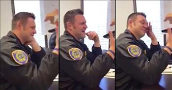 This Houston police officer hasn't been home since Hurricane Harvey hit Texas. Like many first responders, he's been working tirelessly to help those in need. 

While working on his birthday, this officer's daughter gave him a call. This sweet girl wanted to sing 'Happy Birthday' to her daddy and the tears start to build up as soon as she starts singing. This touching moment serves as a reminder of all the kind and brave people that are helping the Texas community. 

It's amazing to see everyone band together for the common good. I'm still praying for Texas!