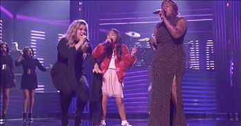Angelica Hale and Kechi both competed as singers on America's Got Talent and there's no doubt that these two are a powerhouse of talent. 

While performing during the finale show, this incredible pair started to sing Kelly Clarkson's empowering song 'Stronger.' And when the chorus hit, this duo became a triple threat as Kelly, herself, joined them on stage. 

This song resonates with people all over the world and to hear these three perform it together is absolutely amazing. Who else is in awe of these female vocalists? No wonder they made it to the finals!