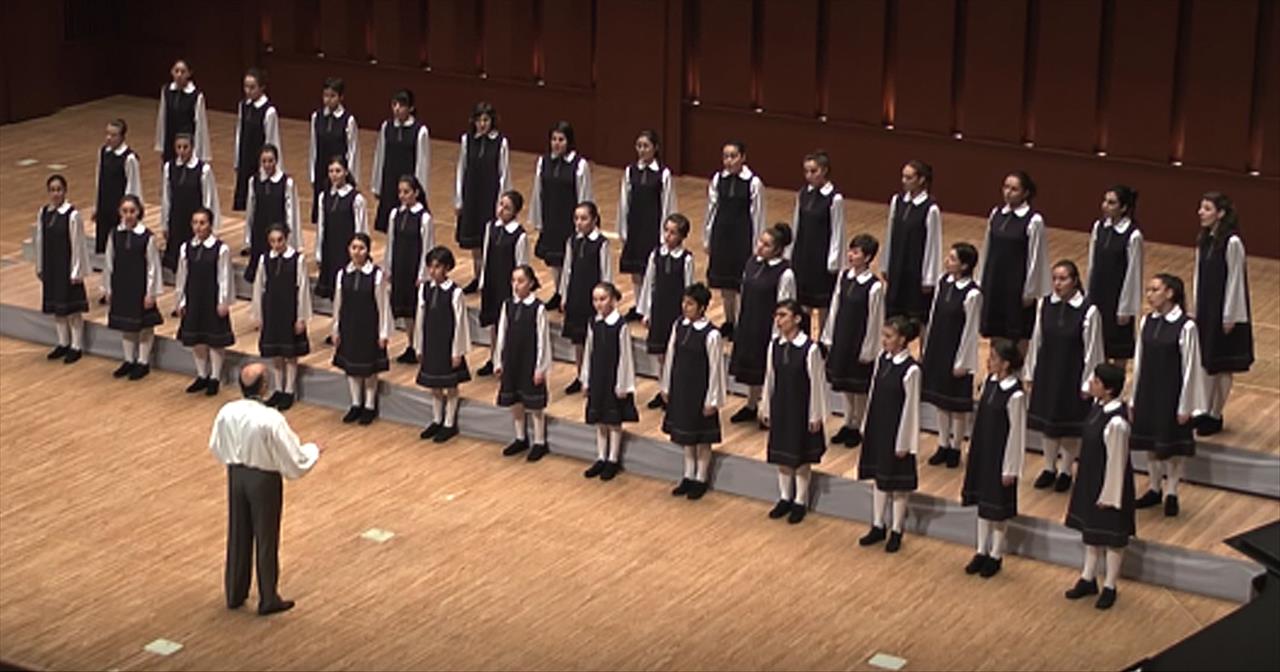 39 Angelic Voices Sing Classic From The Sound Of Music