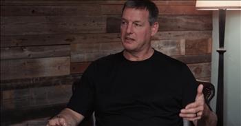 Dating in this day and age can be difficult. And when you're a Christian, it can make the dating scene even harder. One question that seems to come up a lot is is it okay for a Christian to date a non-Christian. 

There are a lot of different opinions on the subject but one pastor is looking at the Bible for answer. Pastor Todd Wagner from Watermark Community Church is discussing this topic today. Just listen as he explains why he comes to this conclusion using verses and points from the Bible. 

It's always important for us to surround ourselves with people will support us and help us grow. This is definitely an interesting discussion. What do you think about Christians dating non-Christians?
