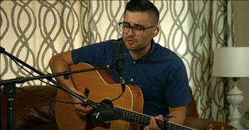 There's truly nothing better than hearing others give praise to our Lord. And Jason Waller definitely has a God-given talent for leading worship. He's using his incredible voice to praise to the Lord through music and there's no doubt he has a passion for God. 

Today, Jason is leading us in a beautiful rendition of 'Lord I Need You.' I always love hearing this song but Jason's version is truly incredible. What a perfect reminder of God's amazing love and support for us each and every day. 

He has truly given us so many blessings in this life that we can never thank Him enough. Let's all join our voices together and lift His name up so that everyone can hear.  