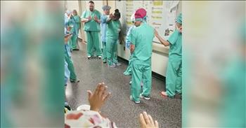 A touching moment is captured on camera when doctors and nurse pray for two departing employees. It’s not always easy going to a hospital. A lot of people think of them as scary places where bad things can happen. But that’s not always the case. Hospitals are also a place of healing, safety and most importantly, love. When a care team that truly puts their heart and soul into the work surrounds you, it can make a huge difference. That’s exactly what you will get from the doctors and staff at Covenant Health. 

These amazing men and women truly look at their profession as more than a job and this viral video is the perfect example of their incredible care. Just watch as they all come together and bow their heads for a beautiful prayer. Staff from all over the hospital stop what they are doing to pray for 2 nurses that will be leaving soon. No matter where life is taking these nurses, the rest of the staff wants them to know that they are loved and prayed for. This is such an incredible atmosphere to work in and visit. 

It’s obvious this team truly cares about their patients and the work that they are doing. And when they make sure that God is at the center of it all, I couldn’t help but raise my hand in praise too. What a perfect example of putting your trust in Him and letting God lead the way. I know this job definitely takes an emotional toll on a person, but when God is by your side, He will always see you through. What do you think of this amazing hospital and their staff?