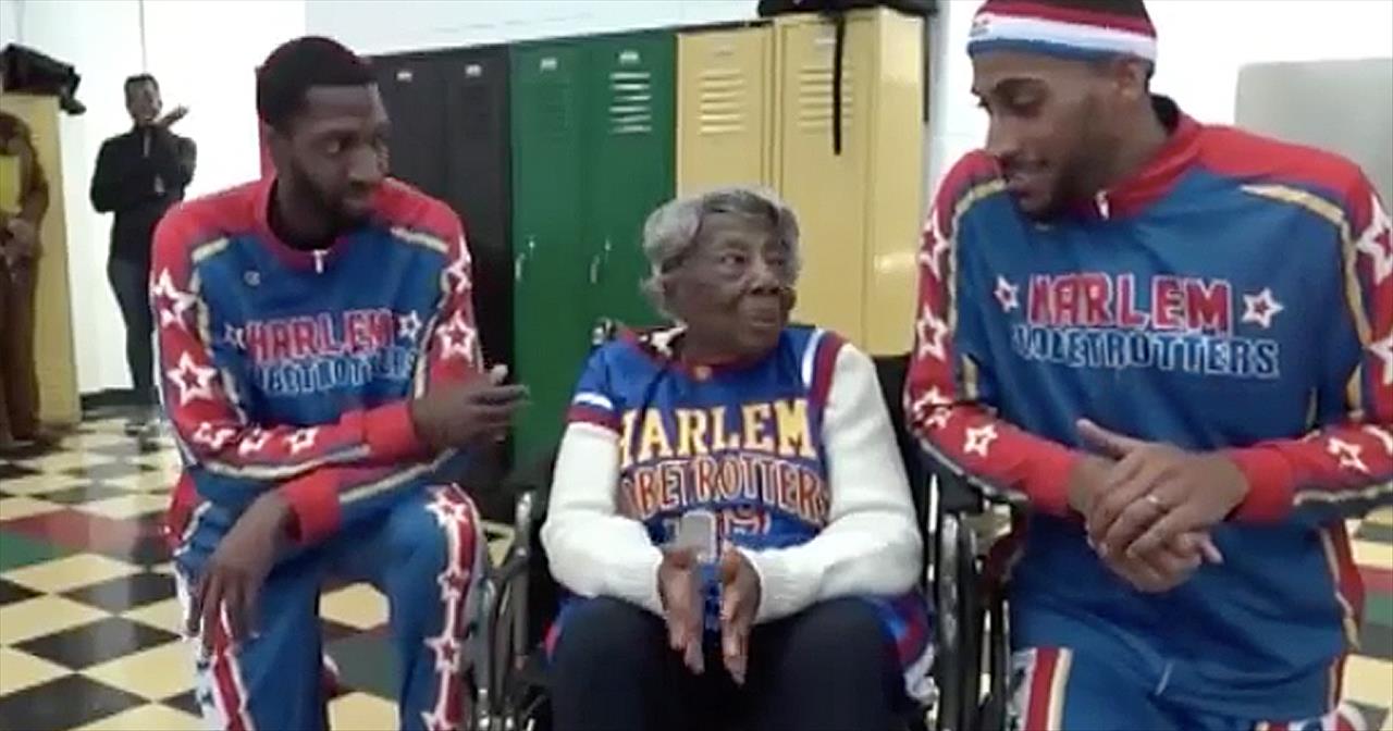 109 Year Old Grandma Virginia Sings To Harlem Globetrotters