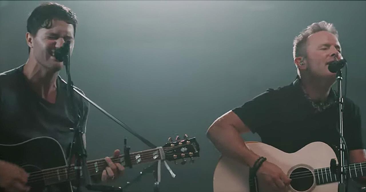 'How Sweet It Is' Chris Tomlin Acoustic Performance With Pat Barrett