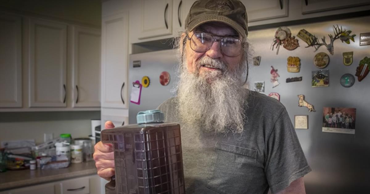 Uncle Si Finally Shares His Secret Tea Recipe Inspirational Videos