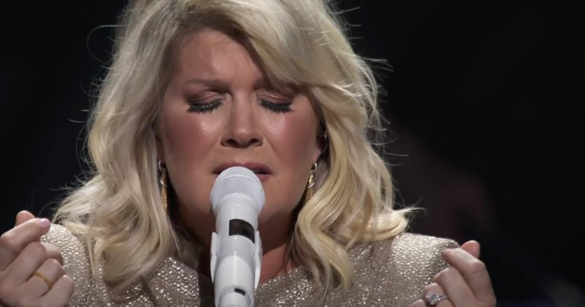 'My Weapon' Natalie Grant Performs At The Dove Awards - Christian Artists