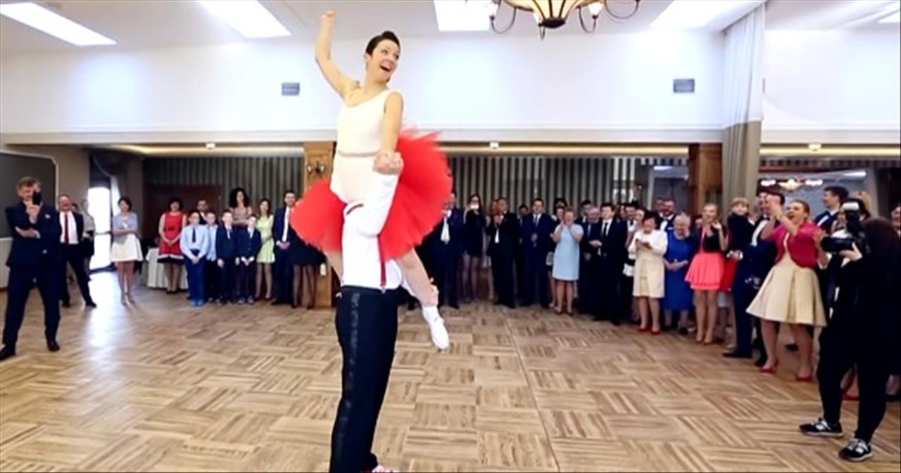 Bride And Groom Surprise Guests With One-Of-A-Kind First Dance