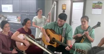 Family Band Performs 'Where The Soul Of Man Never Dies