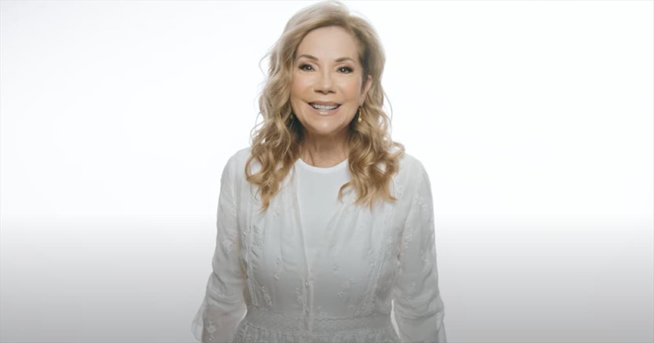 The God Of The How And When (Mary)' Kathie Lee Gifford With Katie Ohh -  Christian Music Videos