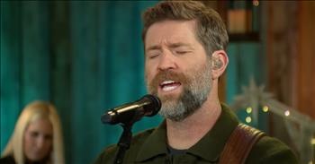 <p>Ring in the Christmas season with country artist Josh Turner as he shares a live performance of &lsquo;King Size Manger.&rsquo; Featured on his first ever Christmas album, this song is all about how a little baby went on to change the entire world.</p>

<p>&ldquo;There in the hills of Bethlehem<br />
No one had any room for them<br />
They knew that child was a real life changer<br />
Lyin' there in a king-size manger&rdquo;</p>

<p>Josh Turner is one of the most recognizable names in country music. He shot on the scene with his iconic single, &lsquo;Long Black Train&rsquo; and hasn&rsquo;t stopped since.</p>

<p>&lsquo;Me And God&rsquo; was a 2006 single and one of his first songs to speak on the subject of faith. In 2018, Josh even released a gospel album, titled &lsquo;My Savior.&rsquo; Now, he&rsquo;s helping us get in the Christmas spirit with the lovely words of &lsquo;King Size Manger.&rsquo;</p>

<p>&ldquo;There may not have been a crown on His head<br />
But He fulfilled every word the prophets said&rdquo;</p>

<p>As the Christmas season draws near, people around the world are truly embracing the words of this song. One viewer on YouTube <a href="https://www.youtube.com/watch?v=2ZKV5mYx2zo">said</a>, &ldquo;So beautiful. And what a beautiful voice.&nbsp; Thank you Jesus for coming to save our souls. Praise you Lord.&rdquo;</p>

<p>Another <a href="https://www.youtube.com/watch?v=2ZKV5mYx2zo">wrote</a>, &ldquo;Oh how I love this song and message ! A real life changer for sure ! Hallelujah!&rdquo;</p>

<p>What a wonderful reminder that the birth of Jesus Christ paved the way for our path into&nbsp;Heaven. What a blessing, indeed!</p>

<p><em><a href="https://www.godtube.com/bible/matthew/2-11">Matthew 2:11</a> &ldquo;And when they were come into the house, they saw the young child with Mary his mother, and fell down, and worshipped him: and when they had opened their treasures, they presented to him gifts; gold, and frankincense and myrrh.&rdquo;</em></p>
