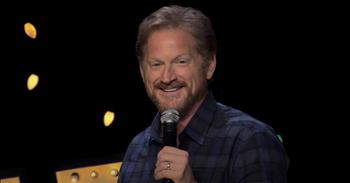 Tim Hawkins’ Hysterical Observations About Attending a Massive Church