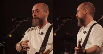 <p>The frontman for We Are Messengers shared a powerful message about navigating life&rsquo;s tough seasons. His uplifting and encouraging words are for anyone going through a challenging situation who feels like it will never end. Watch the short but passionate and compelling clip to hear what he had to say.</p>

<p>Sadly, in life, we will all experience unpleasant and trying situations. If, for some reason, you thought life was nothing but roses and rainbows, and everything would always be perfect, you were severely mistaken. Hardships and trials are unavoidable. They have a way of finding all of us at one time or another.</p>

<p>Some situations can become so painful and go on for so long that we&rsquo;ll start to wonder if they will ever end. While it may not feel like it at the time, those horrible situations and circumstances will not last forever. God is still in control, on the throne and is working everything out in His time. That was the message Darren Mulligan shared with the crowd in a <a href="https://www.youtube.com/watch?v=Ig63uL6YJyM">video posted on YouTube</a>.</p>

<p>In the clip, Darren reminds people that Jesus Christ is still at work even during those challenging situations.</p>

<p>&ldquo;You got to remember that Jesus is in all of it, working all things together for the good of those who love Him and are called according to His purposes,&rdquo; he said. &ldquo;That&rsquo;s why seasons matter.&rdquo;</p>

<p>Later in the clip, Darren mentioned how the words we often use to express our current state and season of life are usually wrong, indicating that our present season is permanent. He adds that difficult situations will not last forever, even though, at the time, they feel like they will never cease.</p>

<p>&ldquo;Do not identify yourself with the season you&rsquo;re in,&rdquo; he said. &ldquo;All these things are temporary. They&rsquo;re passing away. Remember that God is making all things new and all things well.&rdquo;</p>

<p><em><strong><a href="https://www.godtube.com/bible/romans/8-28">Romans 8:28</a></strong> &ldquo;And we know that all things work together for good to them that love God, to them who are called according to his purpose.&rdquo;</em></p>
