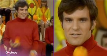 Steve Martin’s Hysterical Juggling Routine Will Leave You Laughing Out Loud