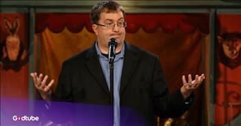 You’ll Be Cracking Up at This Comedian’s Stay at a 5-Star Hotel