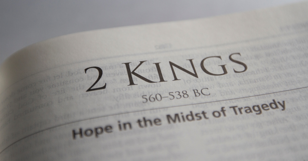 2 Kings Bible Book Chapters And Summary New International Version 