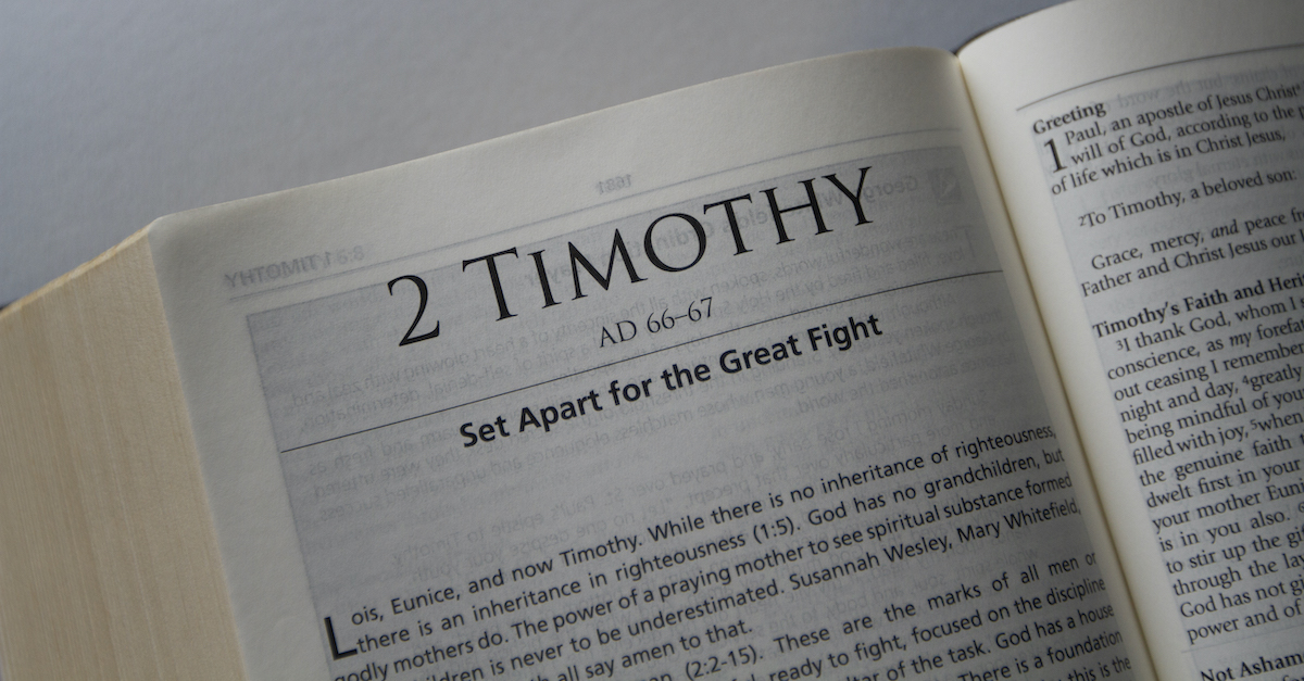 Bible open to 2 Timothy, summary of 2 Timothy