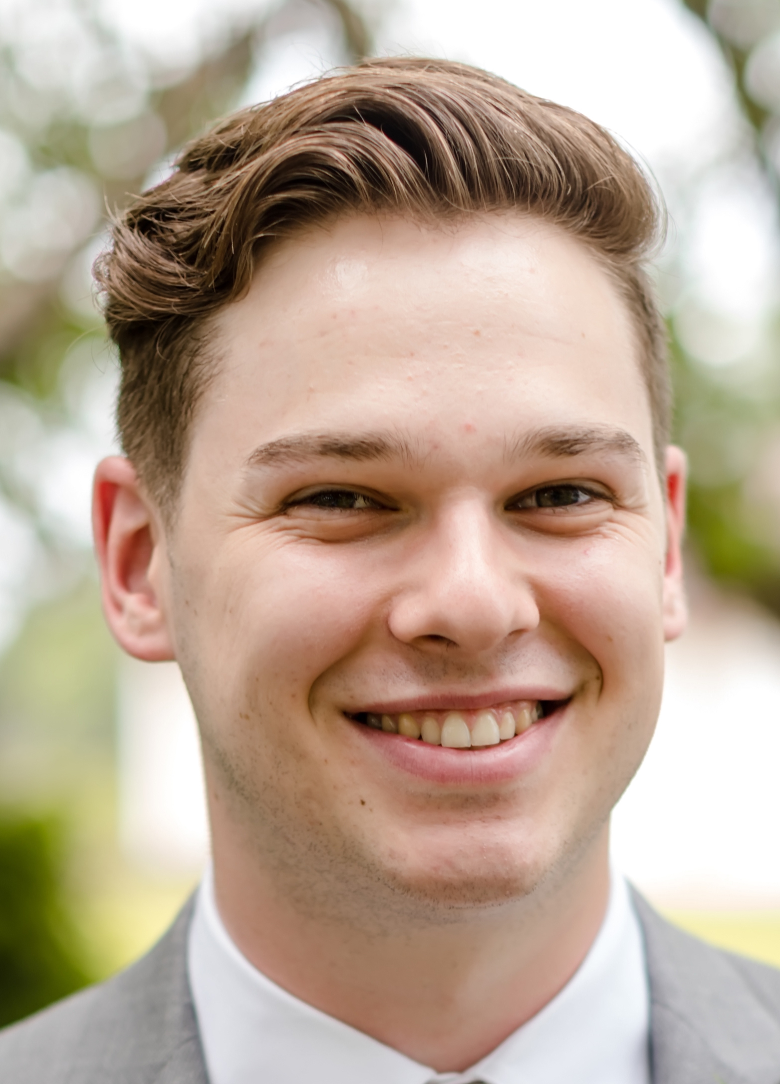 headshot of author Lucas Hagen