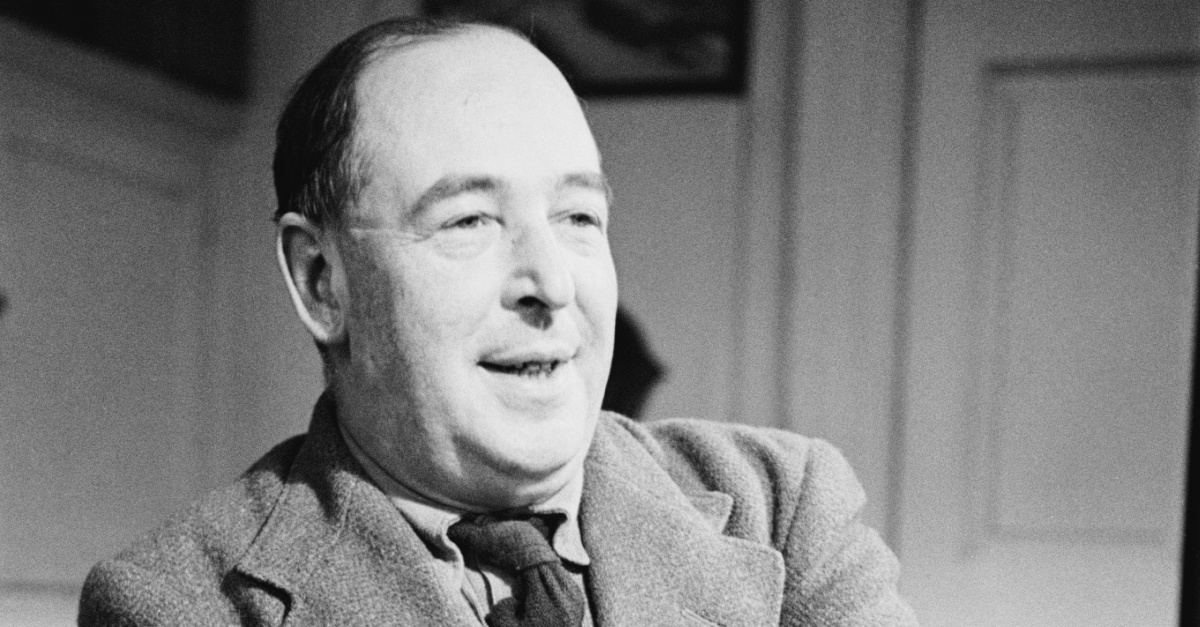 THE POETRY OF NARNIA - C.S. LEWIS – MythologieCandles