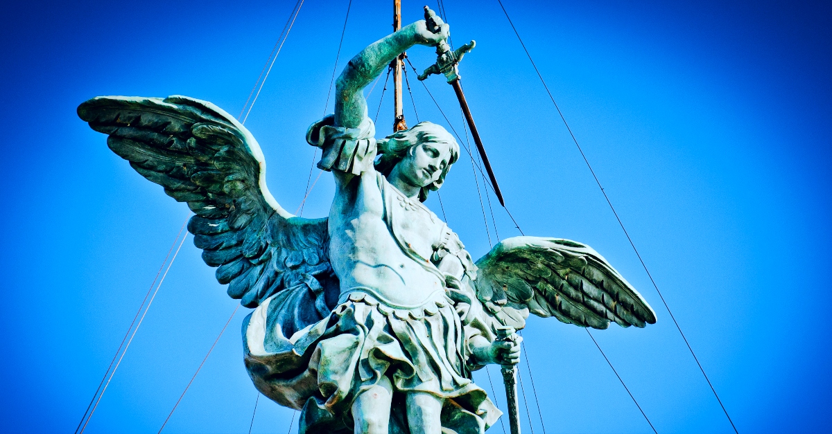 Angel Saint Miguel Arcangel - Amazon De Statue Of Saint Michael Der Erzengel San Miguel Arcangel Engel Figur St Michael Statue / If you book with tripadvisor, you can cancel up to 24 hours before your tour starts for a full see all 20 parroquia de san miguel arcangel tours on tripadvisor.