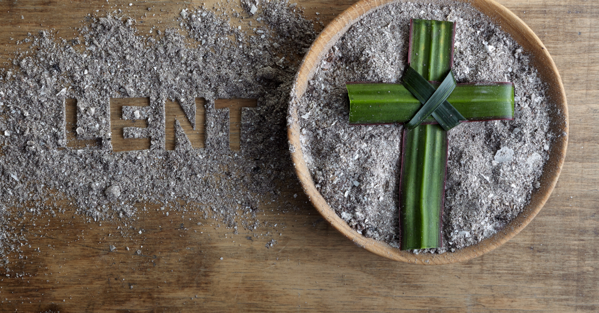 Ash Wednesday 2024 Traditions Image To U   8128 Ashes On Table And In Bowl Cross Of Palms Len 