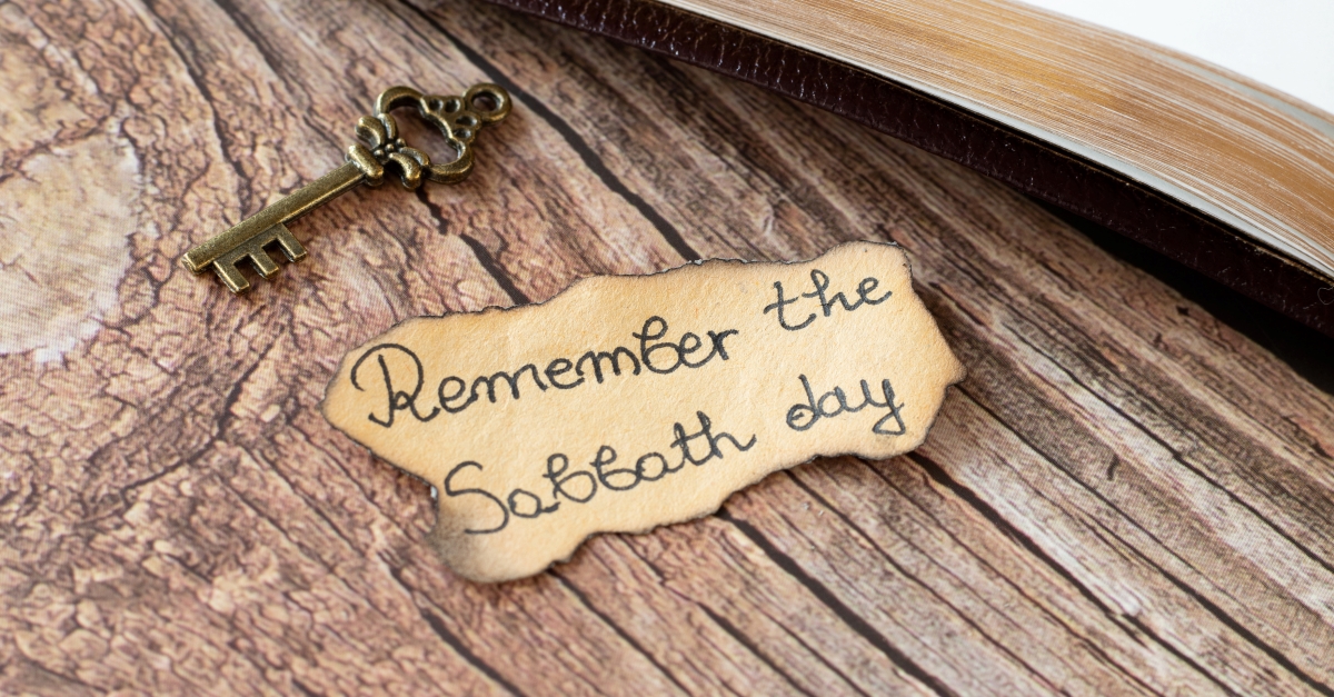 Paper saying remember the sabbath day on table