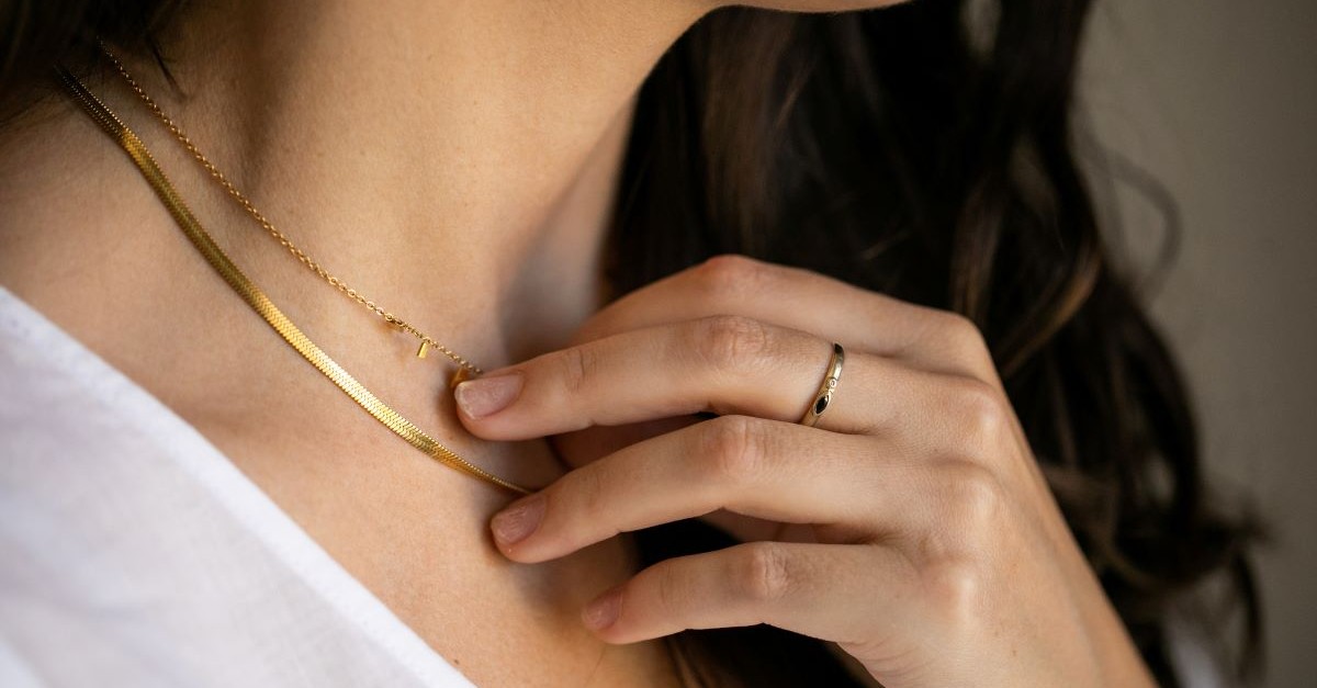 What Does The Bible Say About Jewelry 