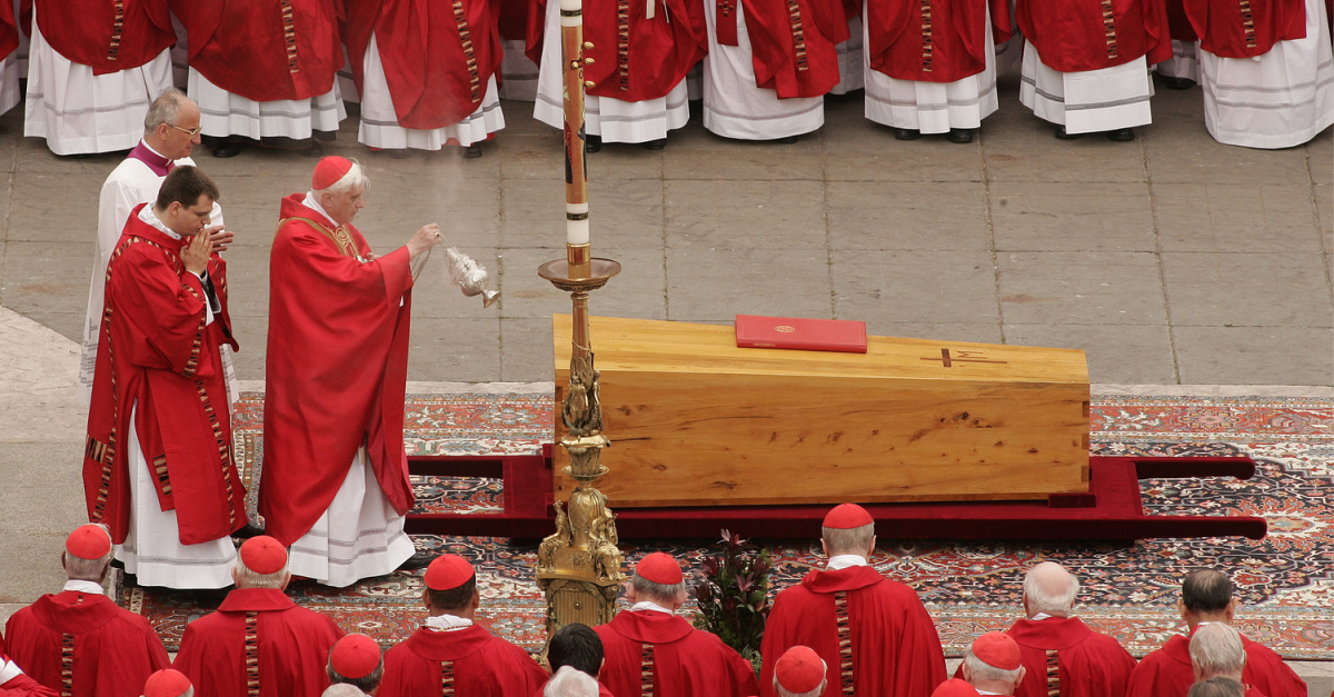Thousands Attend Pope Benedict Xvi S Funeral Milton Quintanilla