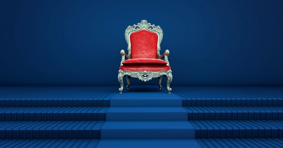 red throne in blue throne room