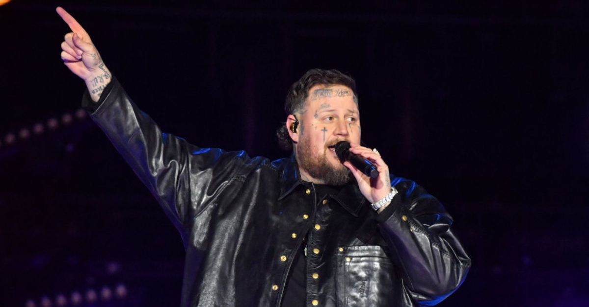 Jelly Roll Urges Christians to Spread the Love of Jesus During Emotional Dove  Awards Speech - Michael Foust | Crosswalk.com