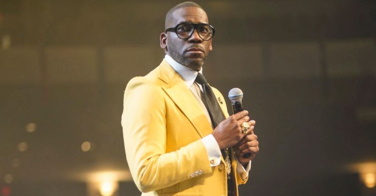 Megachurch Pastor Jamal Bryant Sparks Outrage after Calling Black Trump  Supporters 'Runaway Slaves' - Milton Quintanilla | Crosswalk.com