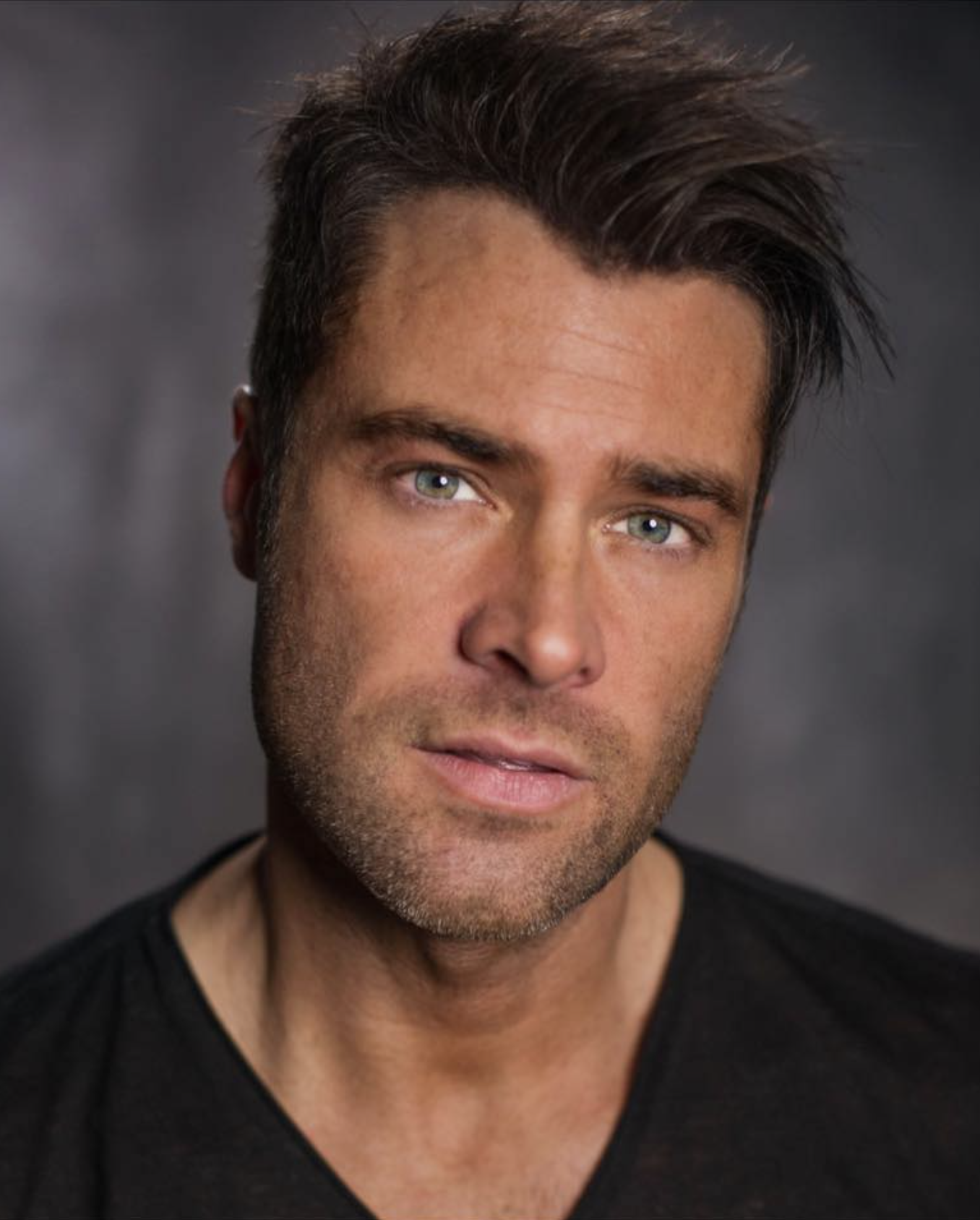 Brett Varvel Headshot for celebrity bio