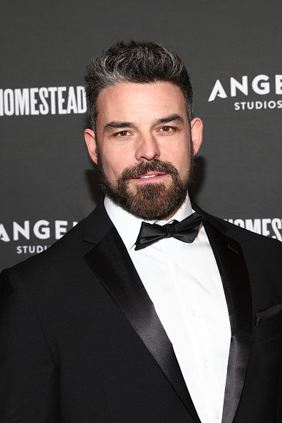 Jesse Hutch Headshot for Celebrity Bio