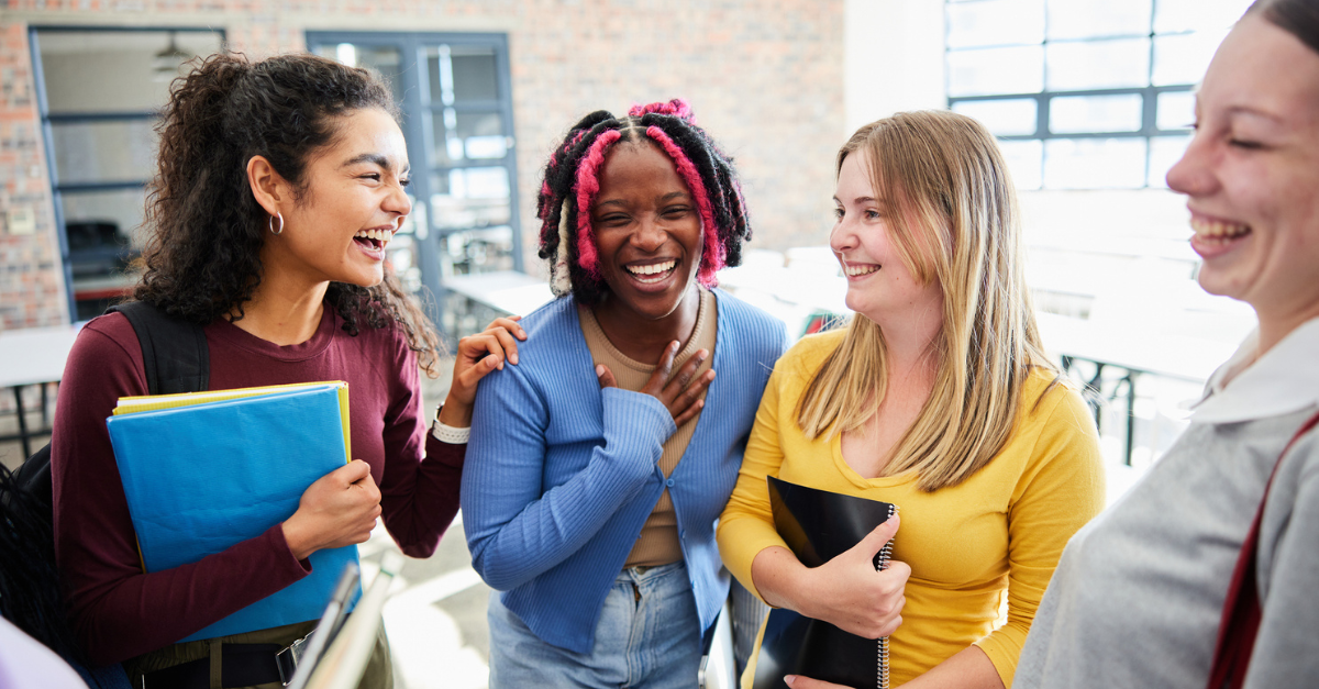 10 Straightforward Methods for Youngsters & Mother and father to Keep Linked with Mates In the course of the Faculty 12 months