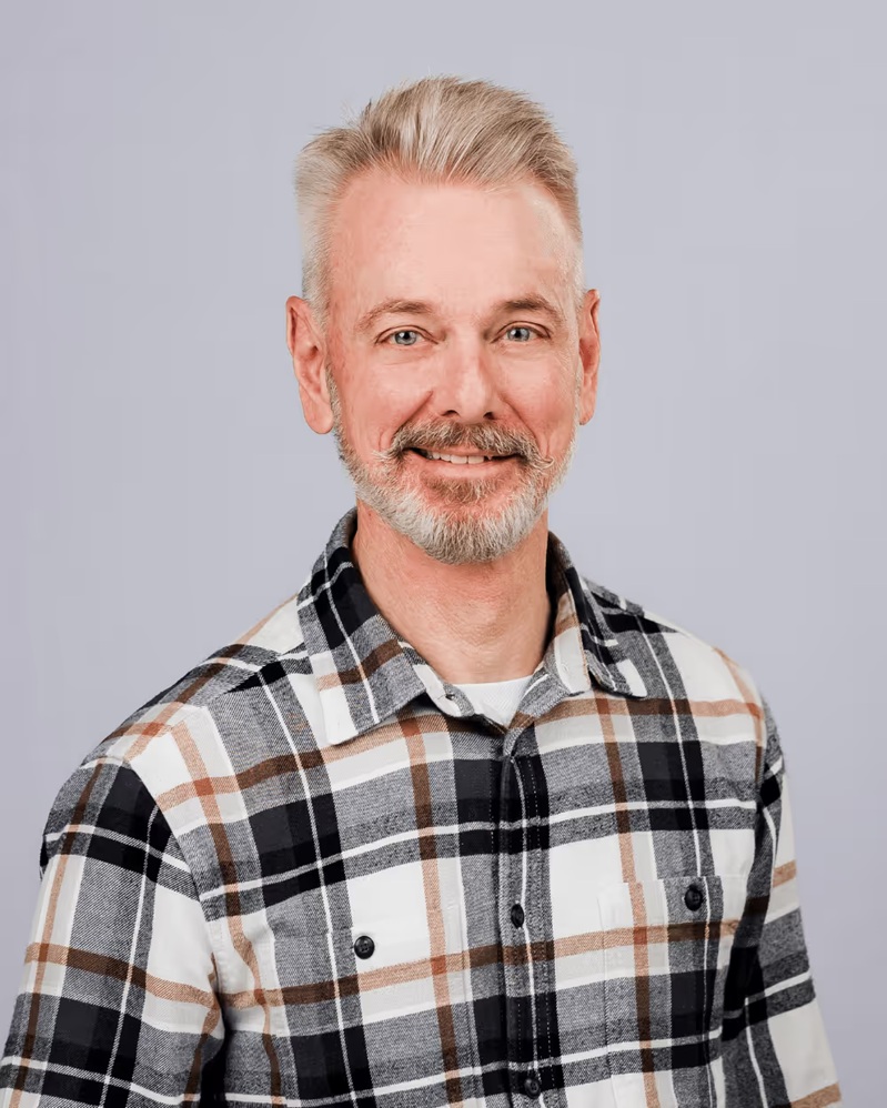 Steve Russell Headshots