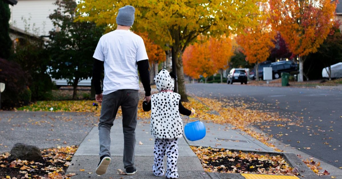 Should Christians Ce...