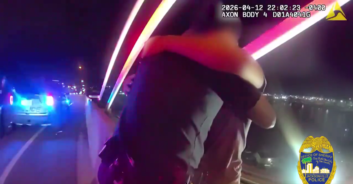 Jacksonville Officer Credits ‘Spirit of God’ after Talking Man Down from Bridge