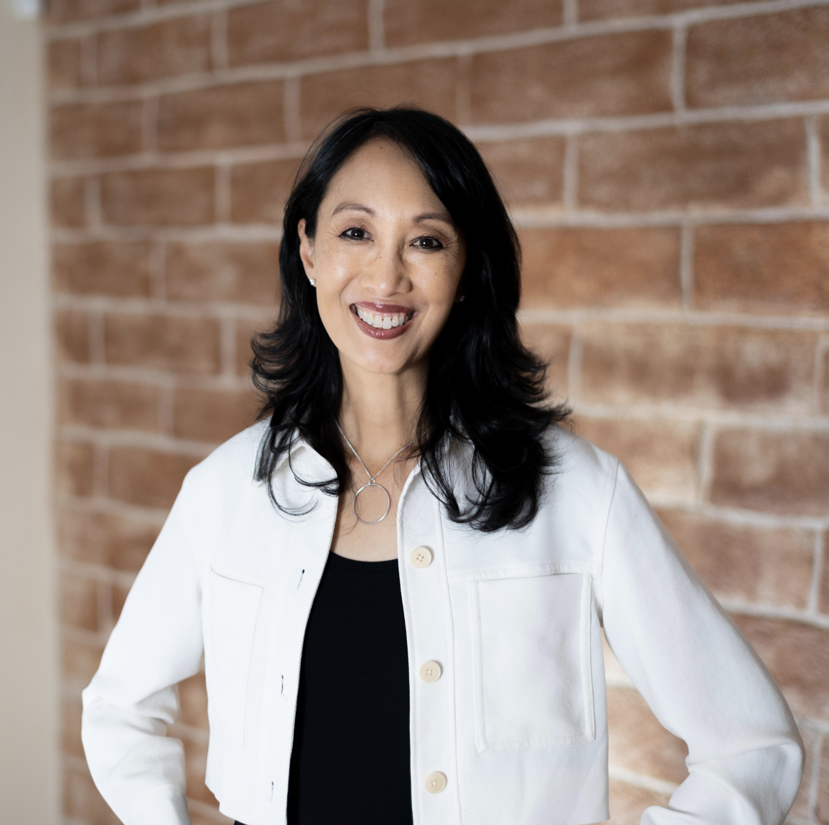 headshot of Arlene Pellicane